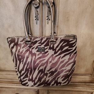 Anne Klein tote. Animal print. Excellent condition.